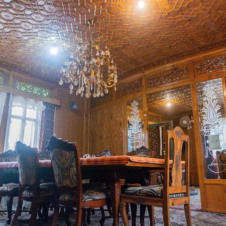 Goona Palace Houseboats Srīnagar Zewnętrze zdjęcie